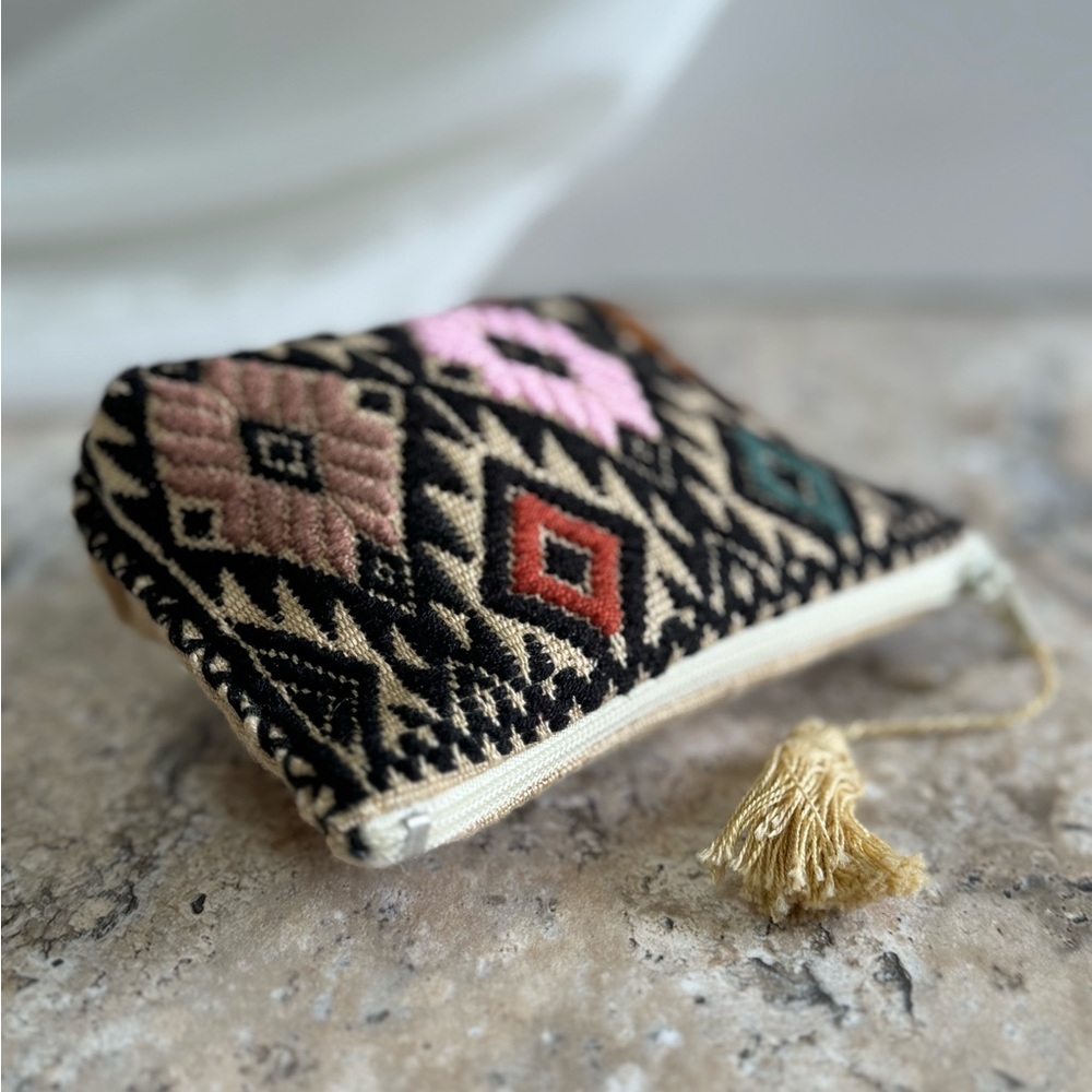 Embroidered Padded Pouch - Picture 3 of 9